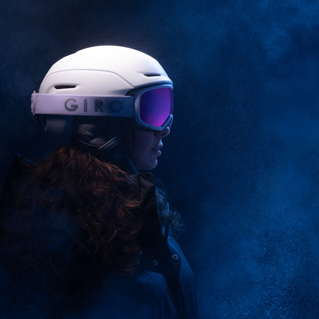 Giro showcasing its helmet to goggle compatibility.