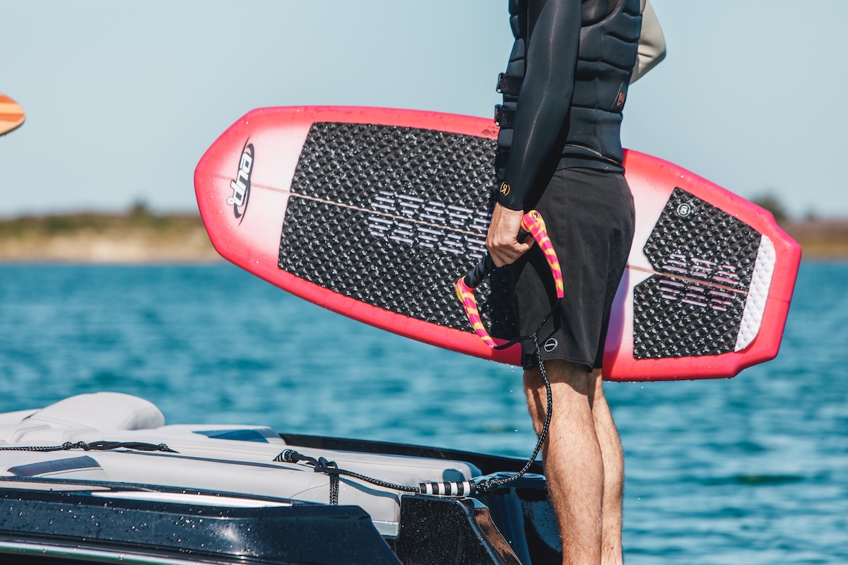 man with wake surf
