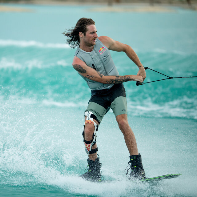 Male Wakeboarder on a Ronix RXT Blackout Wakeboard.