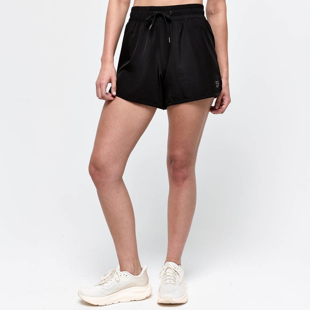 FOLiA Women's Stride Shorts - 6 in