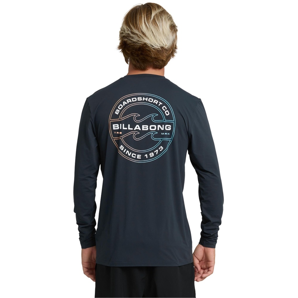 Billabong Men's Hollow Loose Fit Long Sleeve Surf Shirt