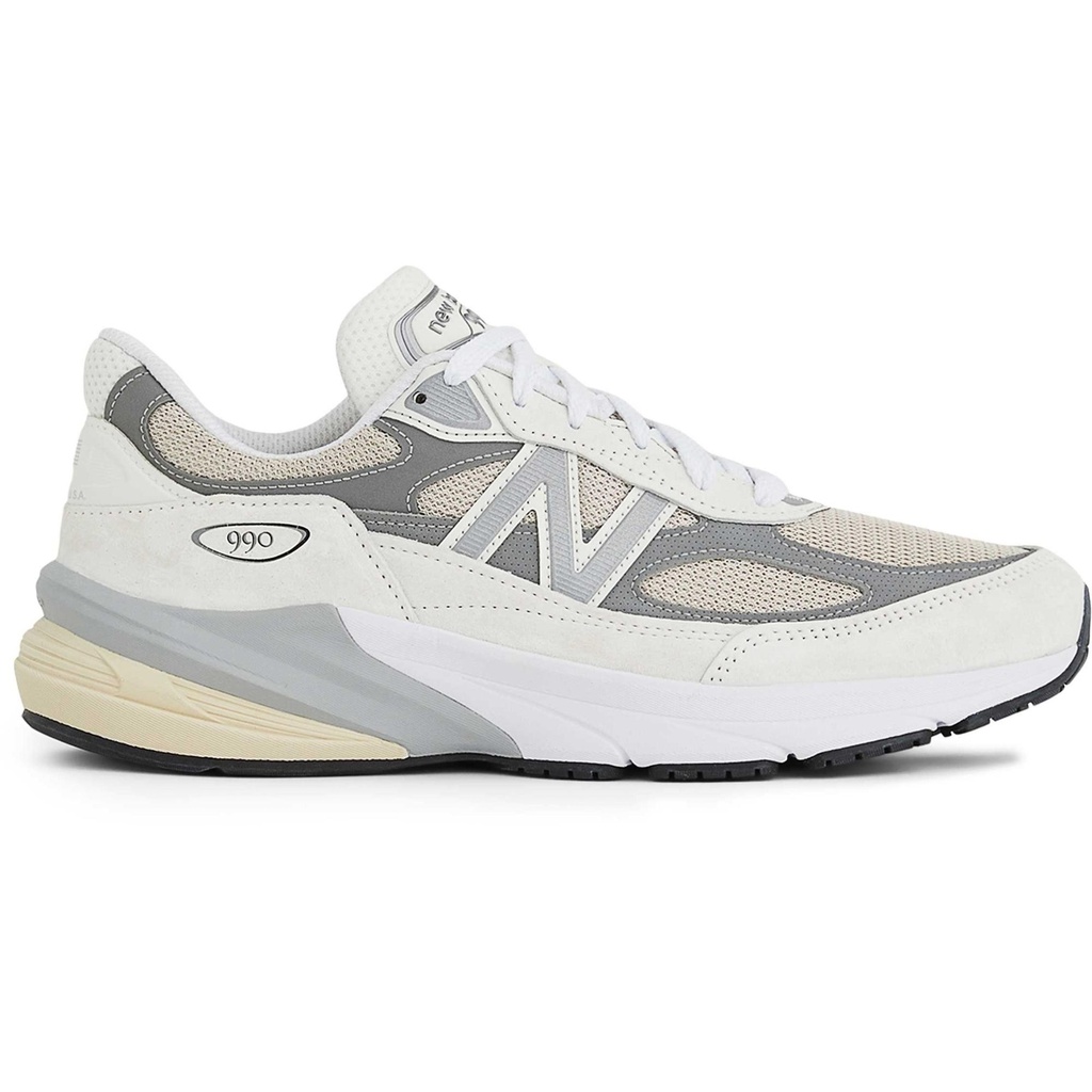 New Balance Women's 990v6 Shoes